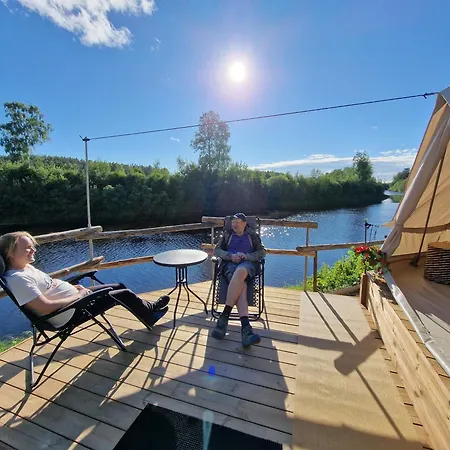 Sunset Glamping - Luksustelttamajoitus Powerparkin Laehellae Campo de lujo *
