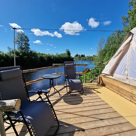 Sunset Glamping - Luksustelttamajoitus Powerparkin Laehellae Campo de lujo