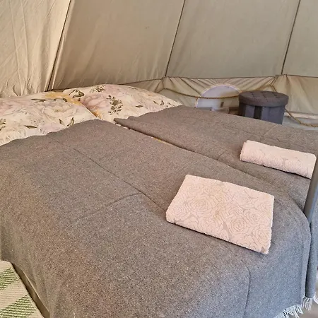 럭셔리텐트 Sunset Glamping - Luksustelttamajoitus Powerparkin Laehellae *