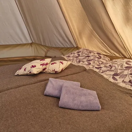럭셔리텐트 Sunset Glamping - Luksustelttamajoitus Powerparkin Laehellae