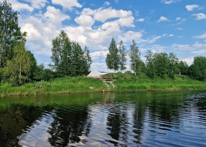 Sunset Glamping - Luksustelttamajoitus Powerparkin Lähellä Luksusteltat *
